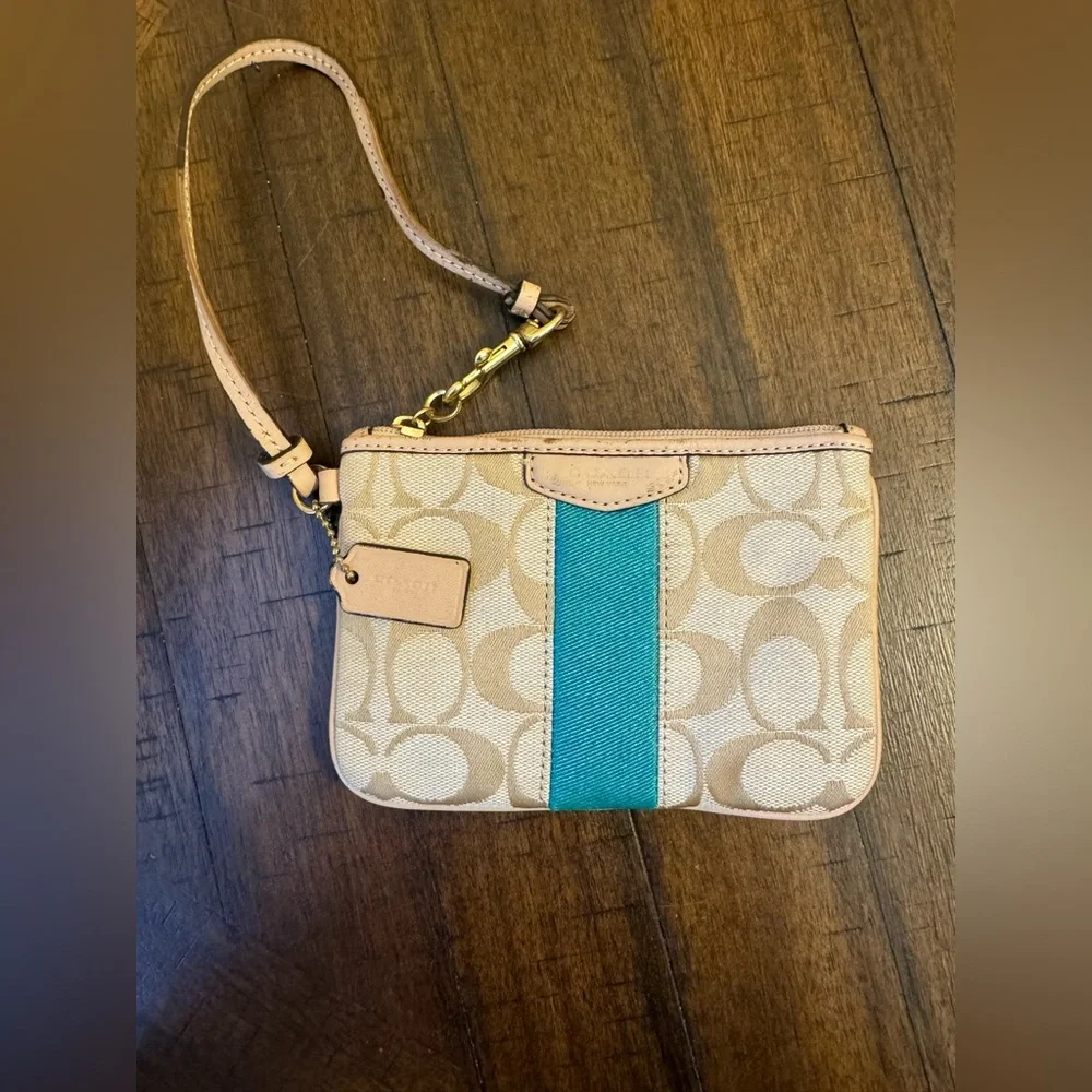 Coach Signature‎ Wristlet Aqua Coated Canvas 6x4” A